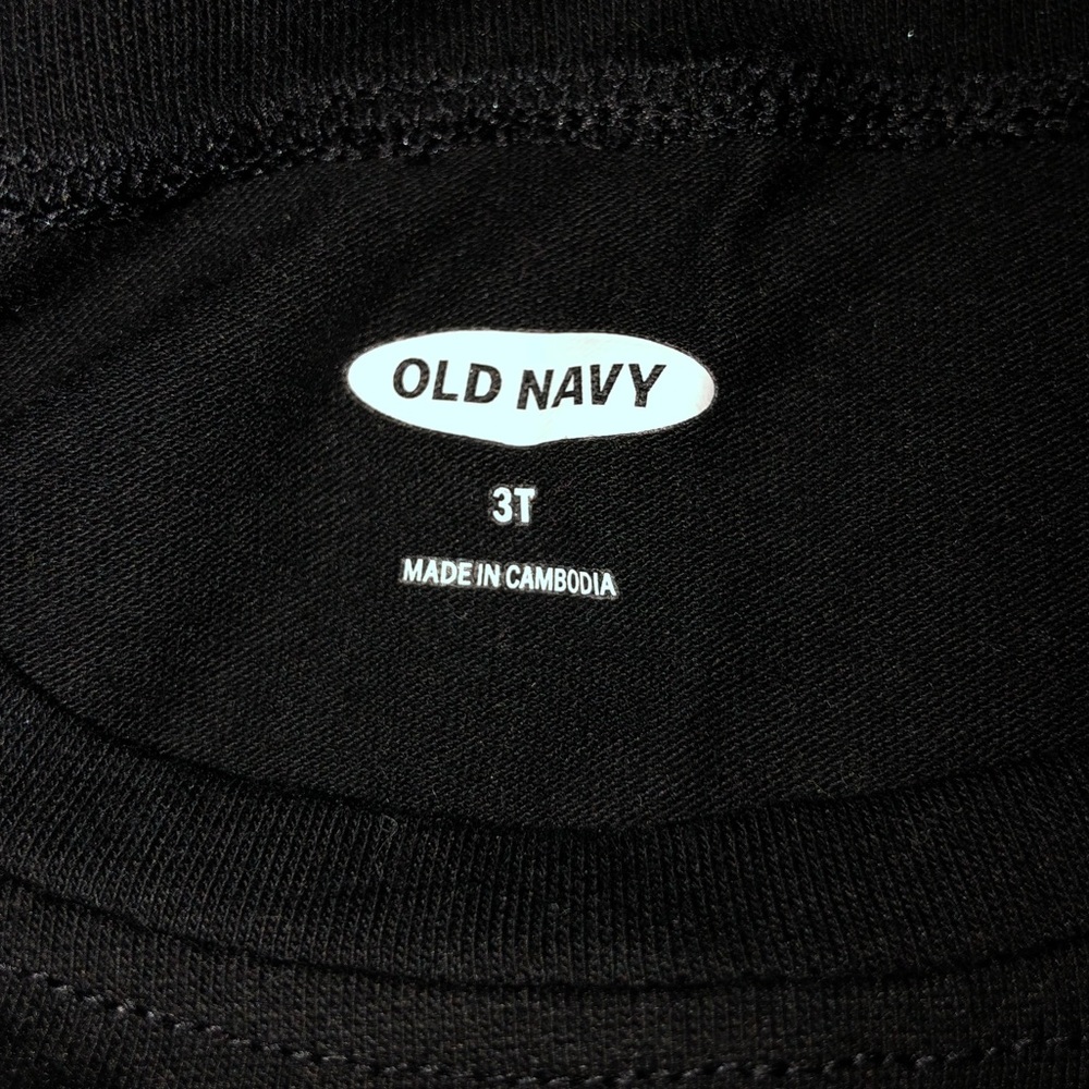 4/$20! - Old Navy Shirt - Picture 2 of 2